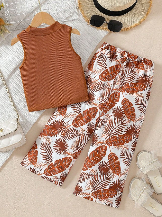 Island Vibes Sleeveless Crop Top & Tropical Leaf Print Pant Set – Bold, Breezy & Stylish"